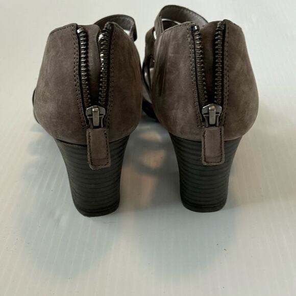 Eileen Fisher grey leather strappy heeled sandals size 9 - Picture 3 of 11